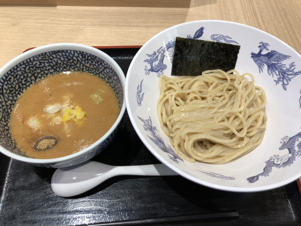 「濃厚魚介つけ麺」@豚骨一燈 アリオ葛西店の写真