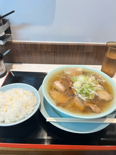 「中華そば　700円」@新橋ニューともちんラーメン 川崎駅前店の写真