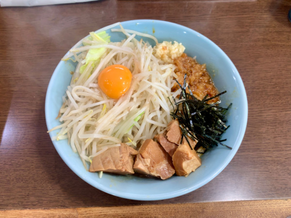 「まぜそば醤油 やさいチョイ増し 1,000円」@らーめんコジマル 東金店の写真