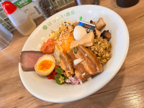 「【限定】まぜそばSP」@はつがい商店の写真