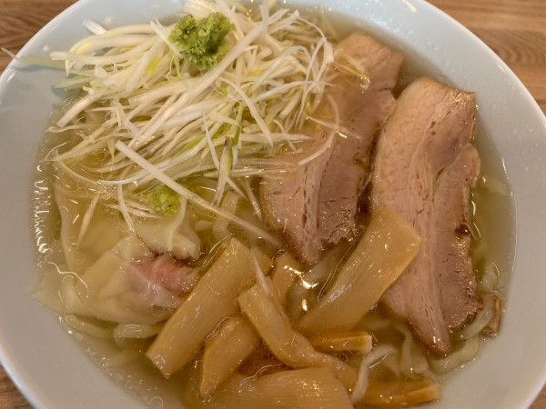 「山葵潮ラーメン880円+特製ワンタン300円」@あじ庵食堂 2号店の写真