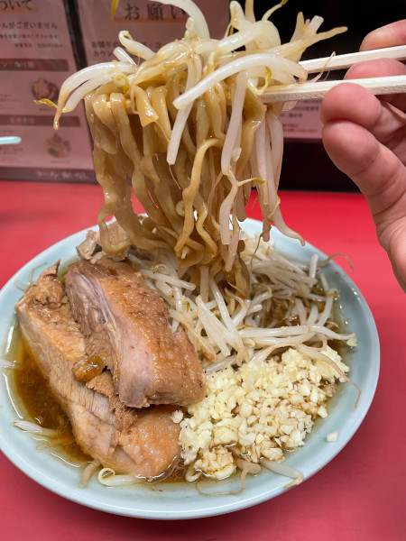 「ラーメン　にんにくアブラマシ」@ラーメン悔いなしの写真