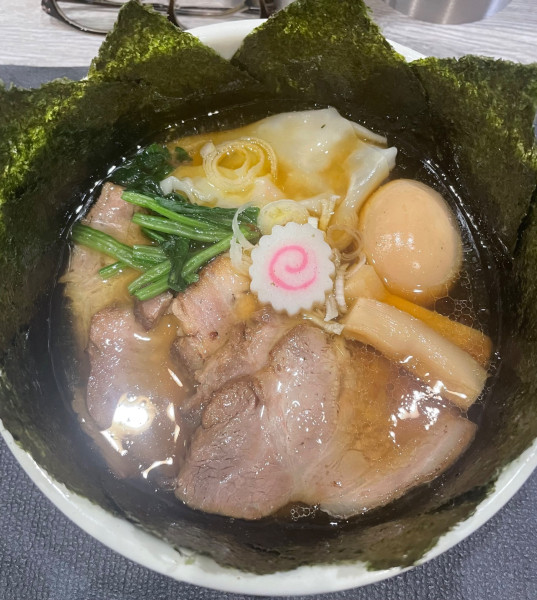 「醤油全部のせら〜麺」@手打ち 蓮の写真