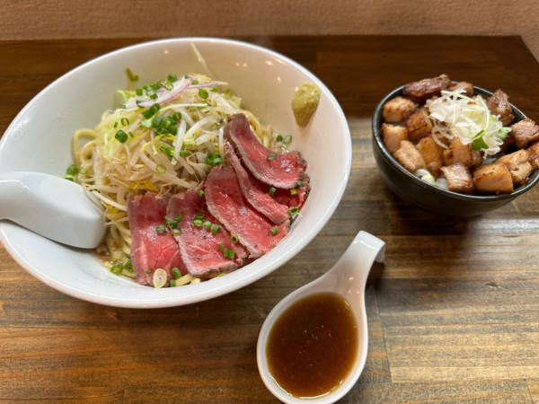 「アリアータまぜそば（並盛・250g）950円→500円」@麺屋 承太郎の写真