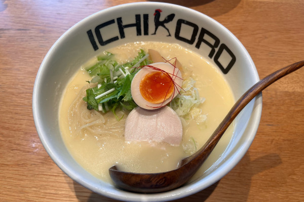 「純鶏そば　大盛」@鶏そば十番 156 ICHIKORO トリエ京王調布店の写真