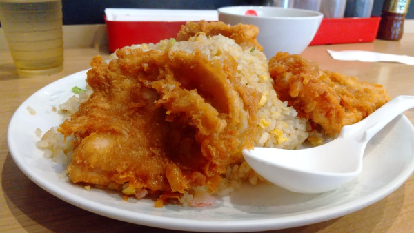 「#チキンチャーハン #1089 #スープ #77円」@ラーメン中華食堂 新世 出来野店の写真