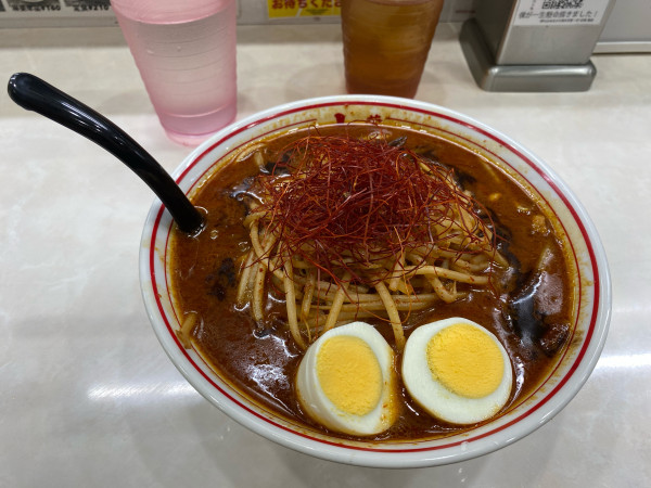 「焦がし味噌卵麺」@蒙古タンメン 中本 千葉店の写真