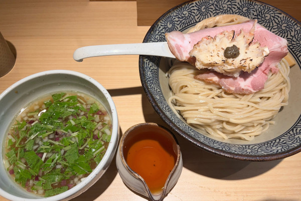 「厳選ずわい蟹つけめん　大盛り」@鴨と蟹 中華そば 猿 調布南口店の写真