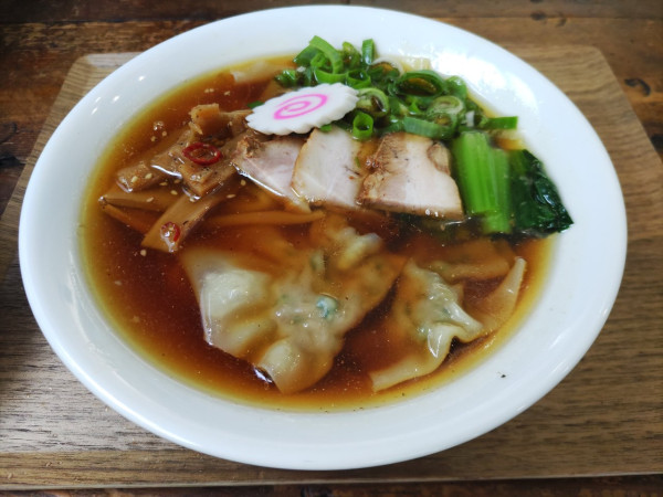 「伝説の雲呑麺おたまじゃくし1号+生卵+替え玉」@CAFE is K.Tの写真