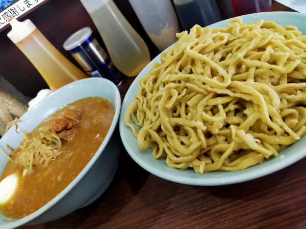 「つけ麺・大盛600（ちょい脂・にんにく）」@ラーメン富士丸  西早稲田店の写真