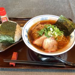 ラーメン＋おにぎり（並）　1280円