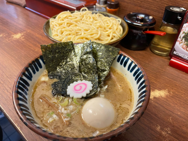 「特製濃厚煮番搾りつけ麺(中盛)¥1,300」@つけめん 三三㐂の写真