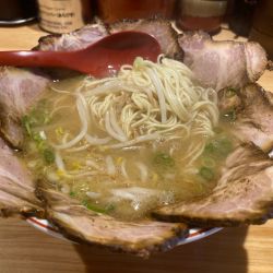 チャーシュー麺白