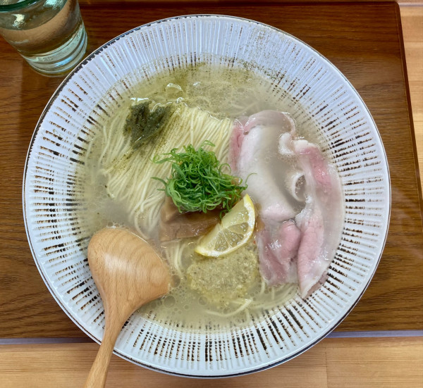 「牡蠣そば」@中華そば 華塩の写真