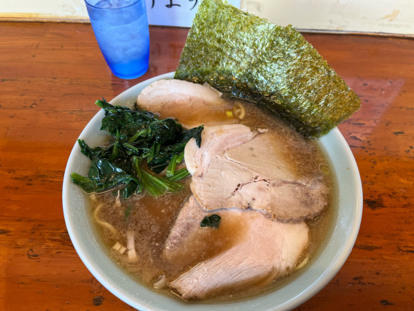 「中盛チャーシューメン固め1100円」@究極ラーメン 高根家の写真
