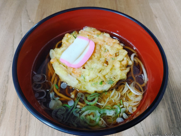 「天ぷらそば（500円）」@そば処 港ばやしの写真