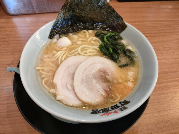 「ラーメン　チャーシュー１枚追加　880円」@町田商店 川越インター店の写真