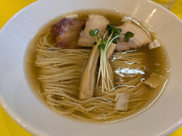 「白醤油ラーメン(930円)」@ラーメン ニュー松戸の写真