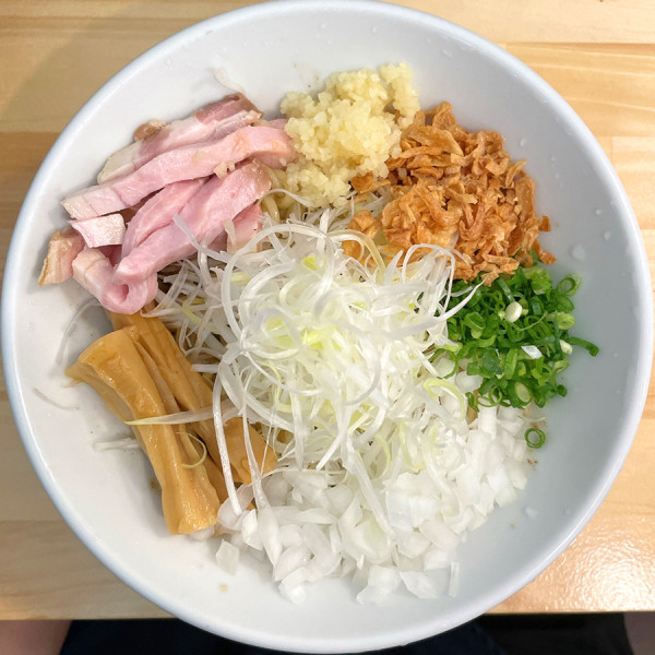 「【限定】冷やし煮干油ソバ」@煮干ソバと米 今日の1番の写真