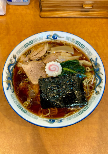 「醤油ラーメン（900）」@麺屋かむいの写真