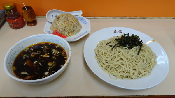「辛つけめん大盛り+半チャーハン(1,170円)」@丸信中華そばの写真