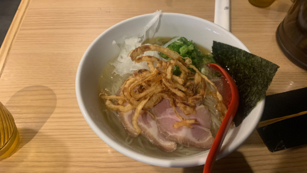 「冷やし鳥塩ラーメン」@龍旗信LEOの写真