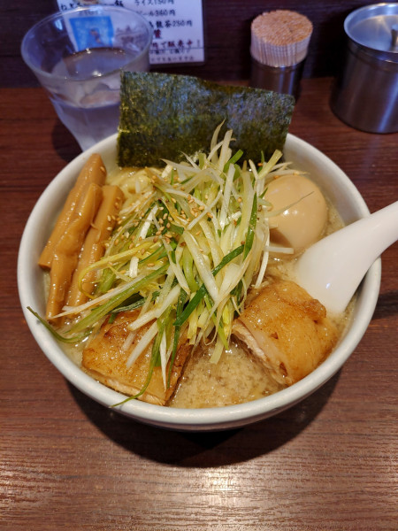 「二九八家ら〜麺 麺硬め 脂多め ￥1130円」@二九八家 いわせの写真