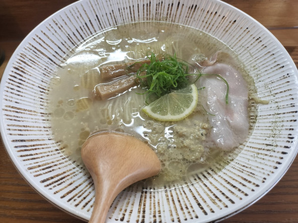 「牡蠣そば　850円」@中華そば 華塩の写真
