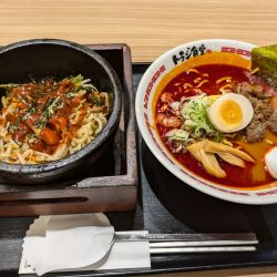 旨辛牛カルビ麺＋石焼きビビンパ(1480円)