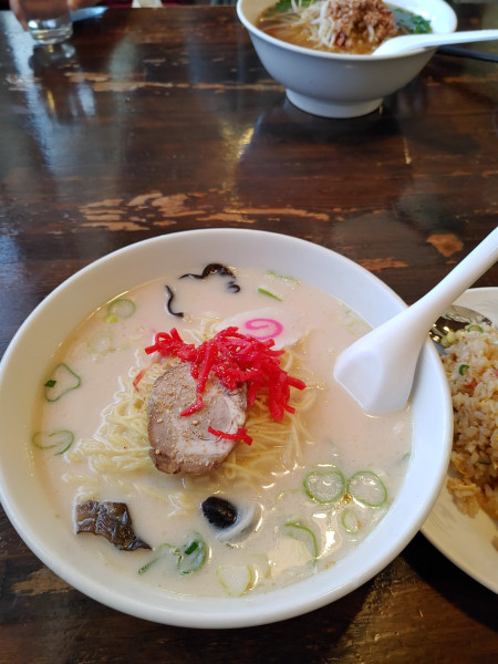 「らーめん 麺硬め 大盛り ￥650円」@八福食堂 富里店の写真