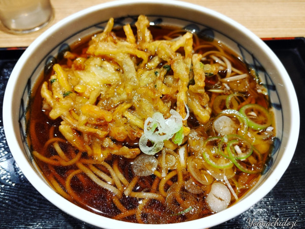 「かき揚げそば（530円）」@駅そば しらかみ庵の写真