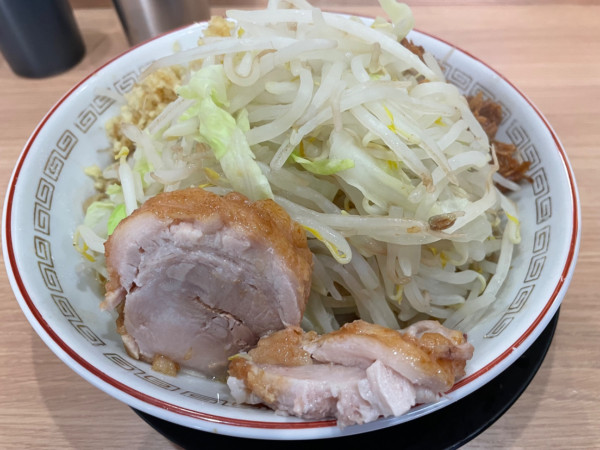 「ミニラーメン９００円」@ラーメン豚山 金沢文庫店の写真
