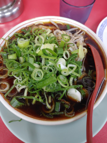 「らーめん小 麺硬め ねぎ ￥700円」@新福菜館 本店の写真