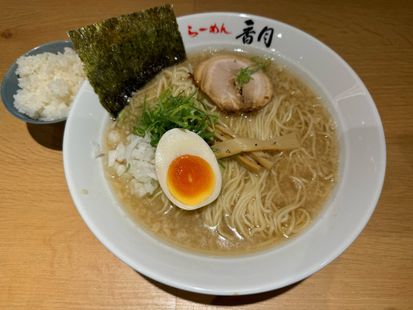 「背脂サバ醤油らーめん 大盛 1050円」@らーめん 香月 代々木公園店の写真