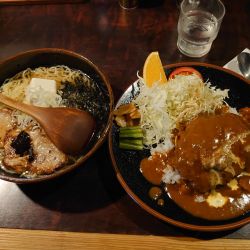 ハンバーグカレー+冷たいラーメン