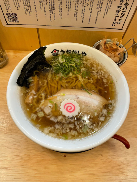 「利尻昆布と煮干し追いかつお中華そば(890円)」@鮨とラーメン ひろがしやの写真
