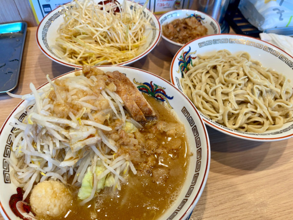 「つけ麺 小   TPネギダブル」@ラーメン豚山 与野本町店の写真