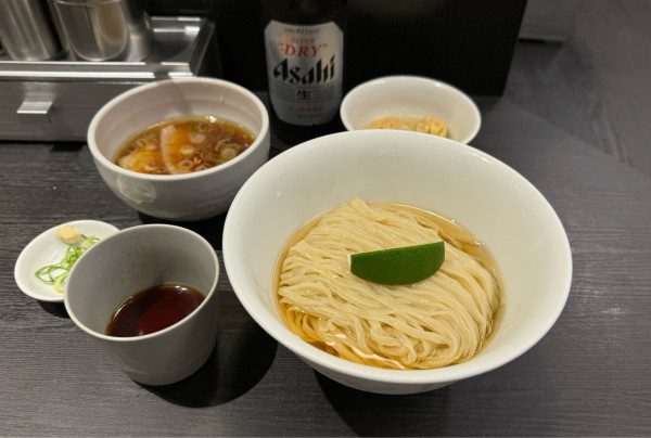 「つけそば¥1200、ワンタン（3個）¥200」@横浜中華そば 維新商店の写真