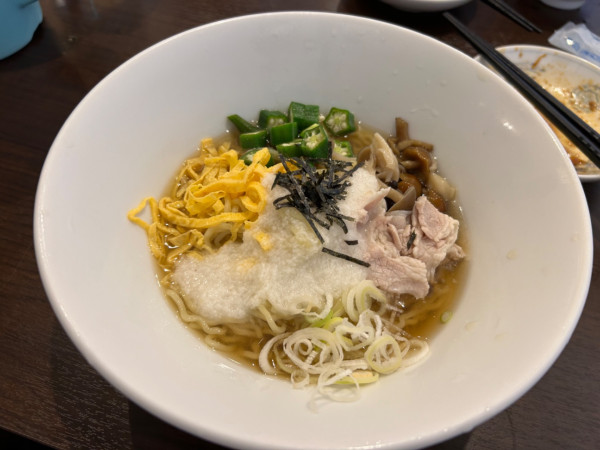 「｢限定｣山かけ冷やし(仮名)+他いろいろ」@やまむろラーメンの写真