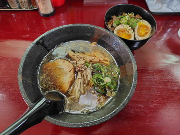 「因幡醤油らーめん700円、チャー丼セット300円」@らーめん 因幡の写真