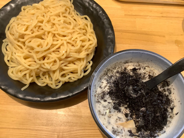 「塩つけ麺　＋　岩海苔」@つけ麺 ががちゃい 中山店の写真
