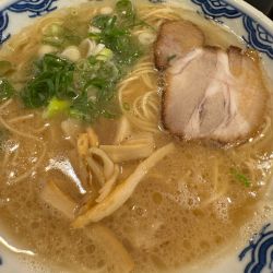 博多豚骨ラーメン