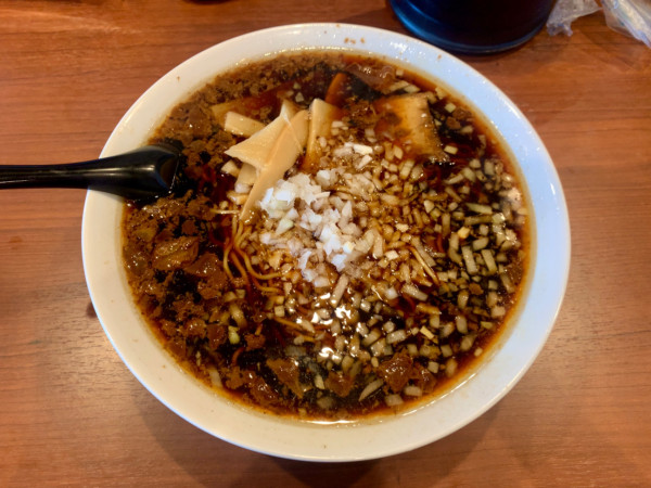 「熟成醤油ラーメン 大 935円」@麺屋食堂 ことぶき 大草町店の写真