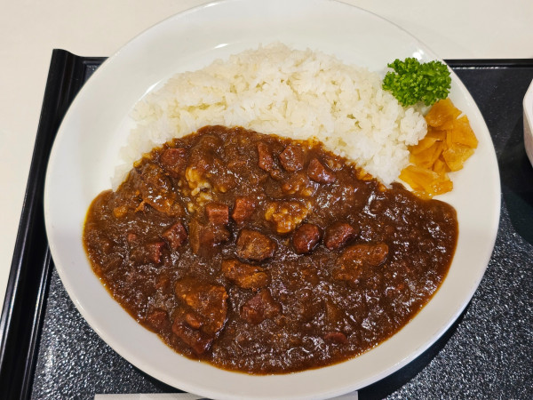 「マルメロチキンカレー 750円」@御食事処 彩里の写真