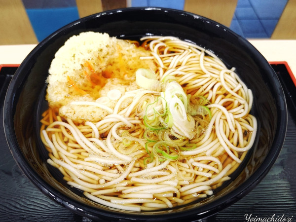 「幻の津軽そば（580円）、天ぷら（110円）」@そば処の写真