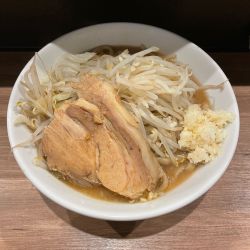 国産豚ミニラーメン (880円)ニンニク