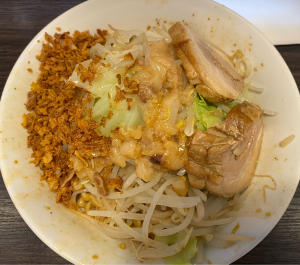 「汁なし　並（300g ）950円」@六麓 豚らーめんの写真