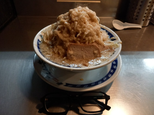 「塩ラーメン(野菜多め・脂増し増し・にんにく少し)」@らーめん大 蒲田店の写真