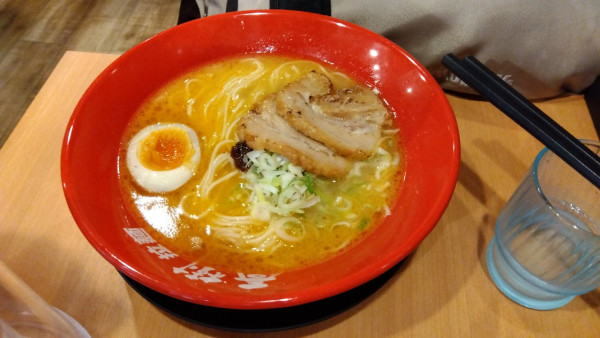 「えび豚骨ラーメン塩」@えび豚骨拉麺 春樹 大山店の写真