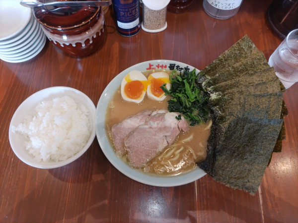 「全部のせらーめん+ライス200g」@横浜らーめん 田村家 みどり店の写真